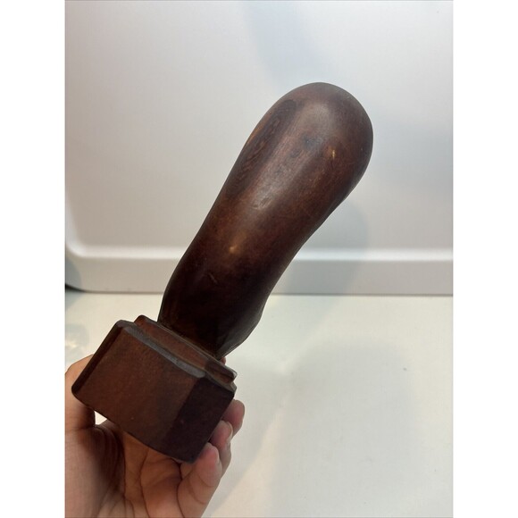 Mother and Child sculpture wooden hand carved Decour items - Picture 6 of 9